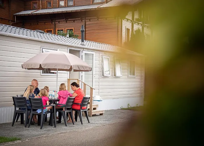 Vakantiepark Wilhelm Tell Superieur Chalet